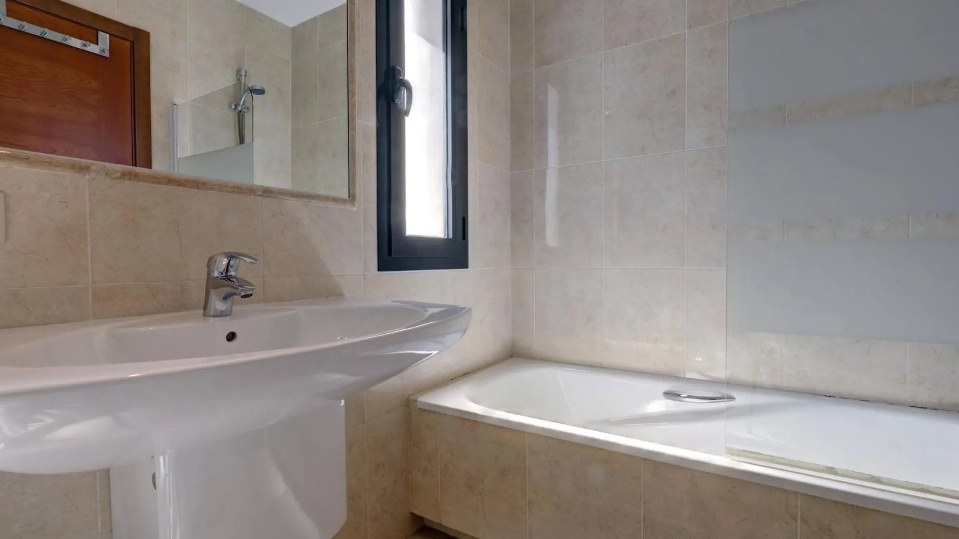 011 Bright And Spacious Villa With Private Pool Benalmadena Spain