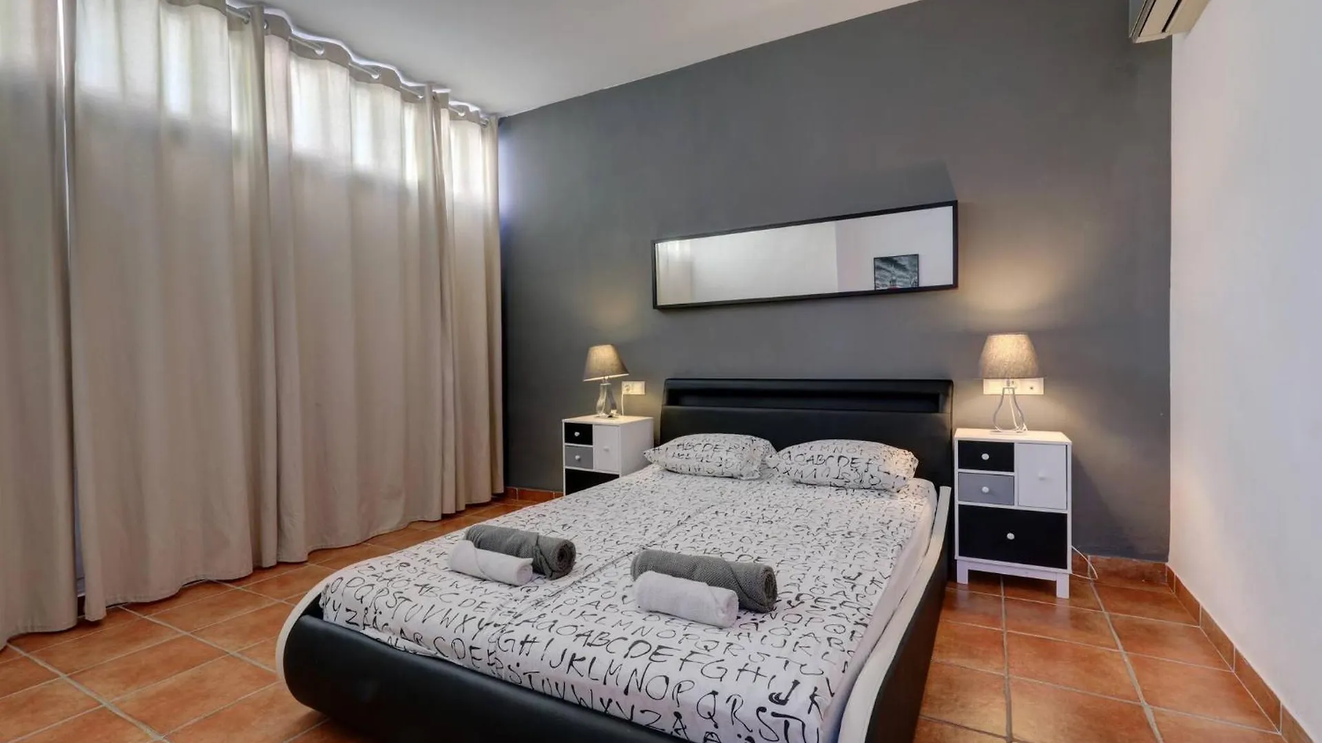 011 Bright And Spacious Villa With Private Pool Benalmadena