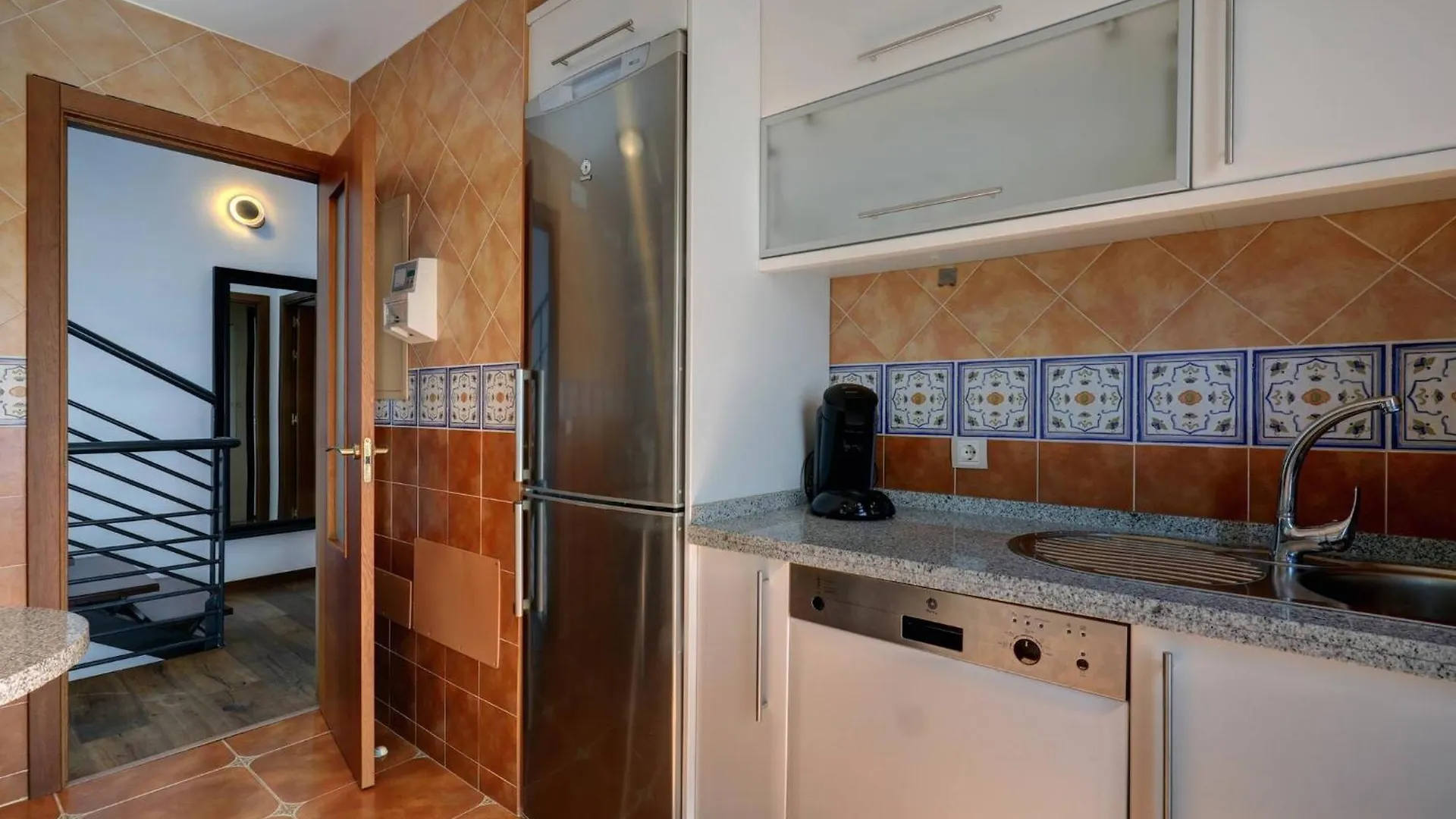 011 Bright And Spacious Villa With Private Pool Benalmadena