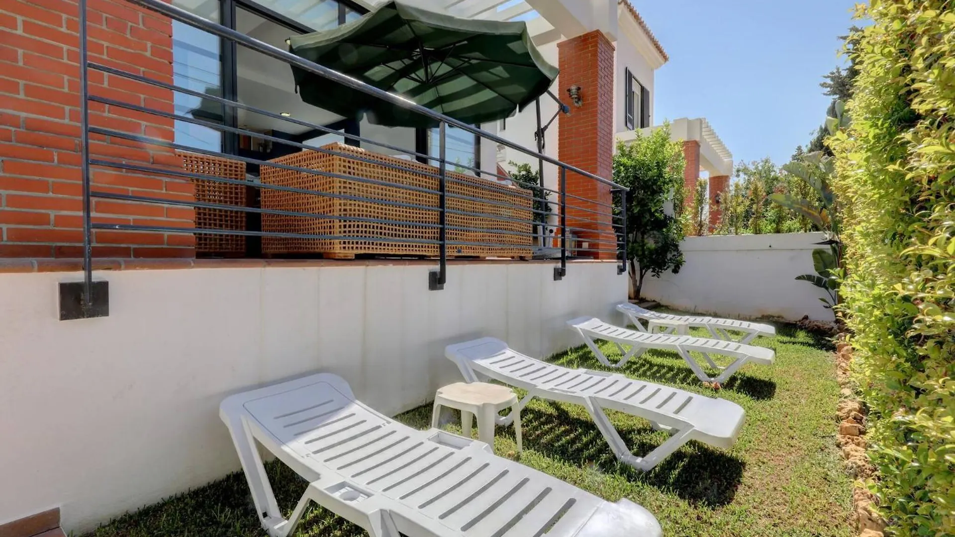 011 Bright And Spacious Villa With Private Pool Benalmadena