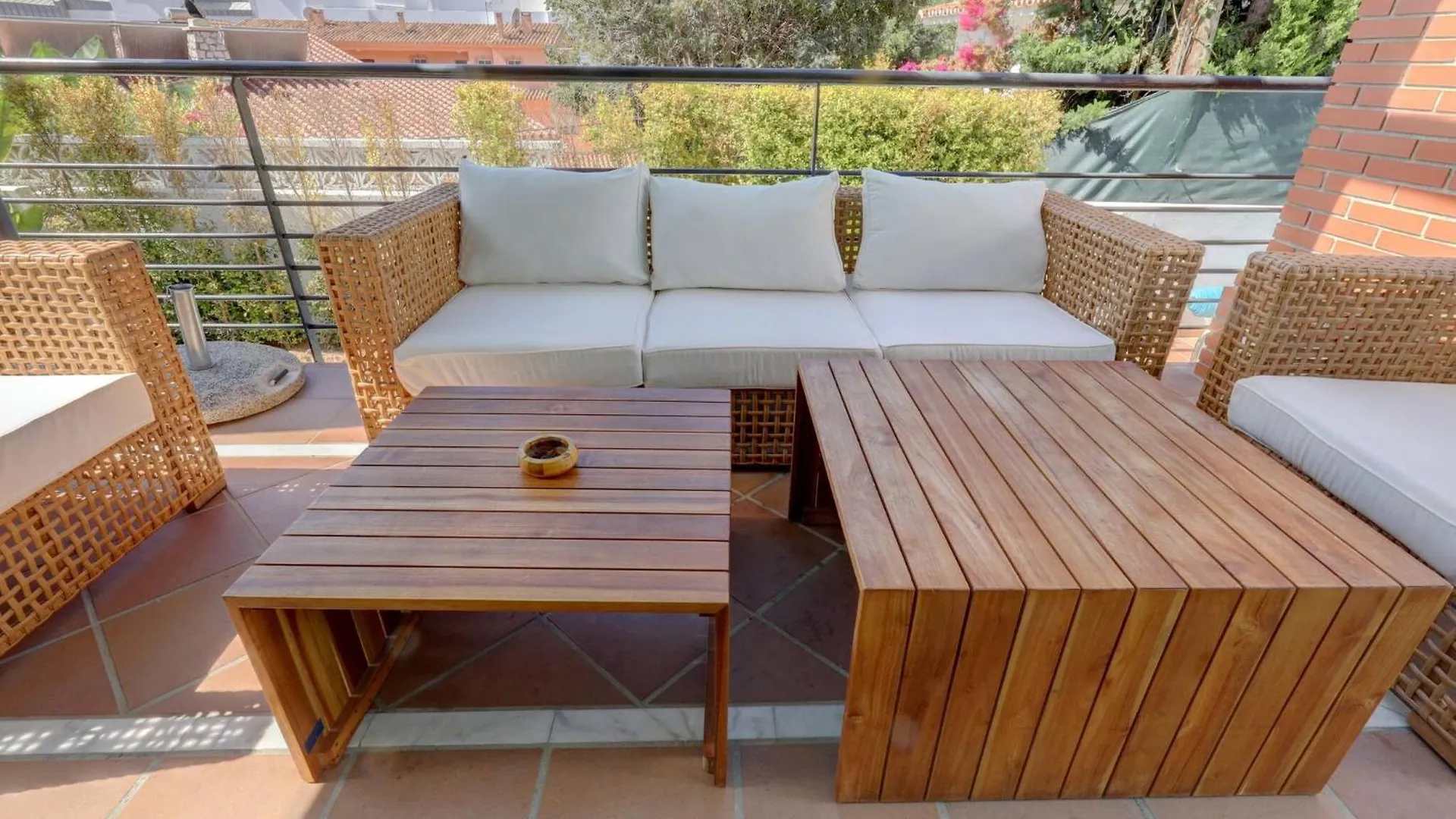 011 Bright And Spacious Villa With Private Pool Benalmadena